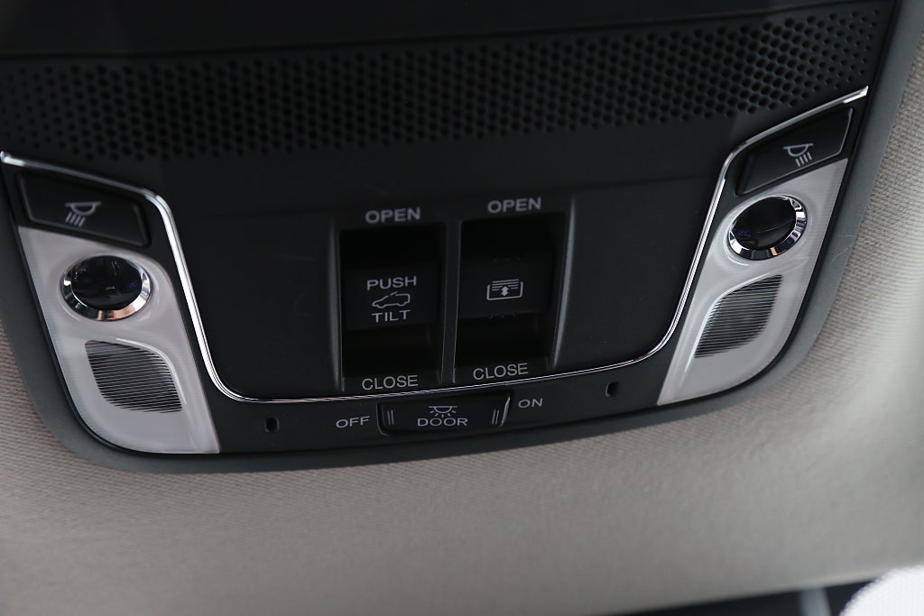 Honda HR-V 1,5 i-VTEC 131hk Executive Aut Keyless Panorama 1ägare 2018