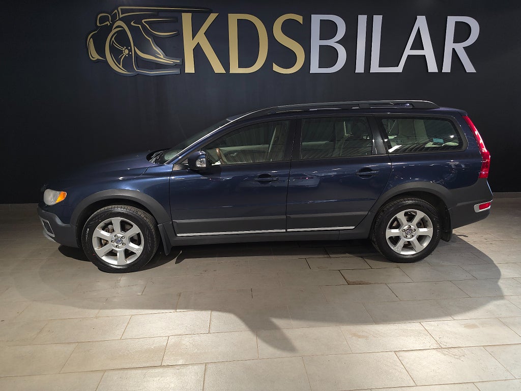 Volvo XC70 2.4 D5 AWD Kinetic Edition 163hk| Drag | Värmare| Nybes