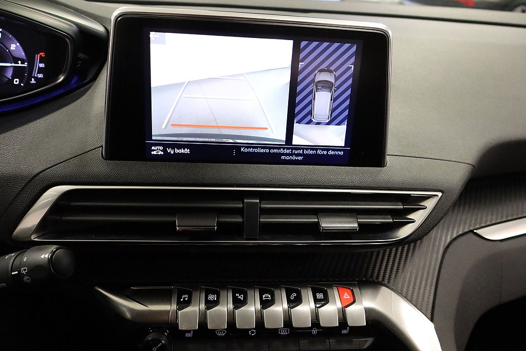 Bild på Peugeot 3008 Active 1.2 PT 130hk Aut - DRAG , CARPLAY