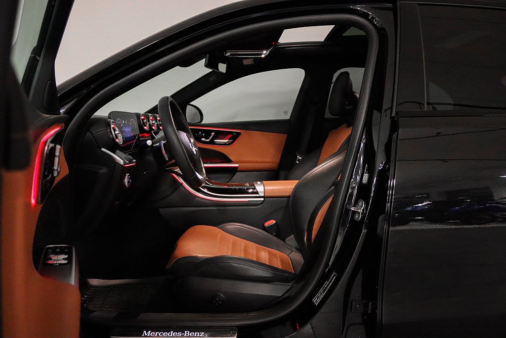 Mercedes-Benz C 200 4Matic AMG Line Premium Panorama Burmester 204hk