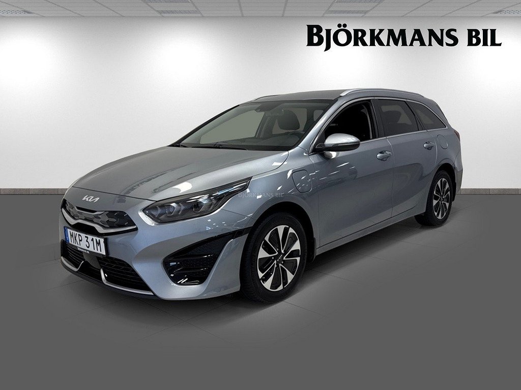 Kia CEED SW PLUG-IN HYBRID ADVANCE MOMSBIL 