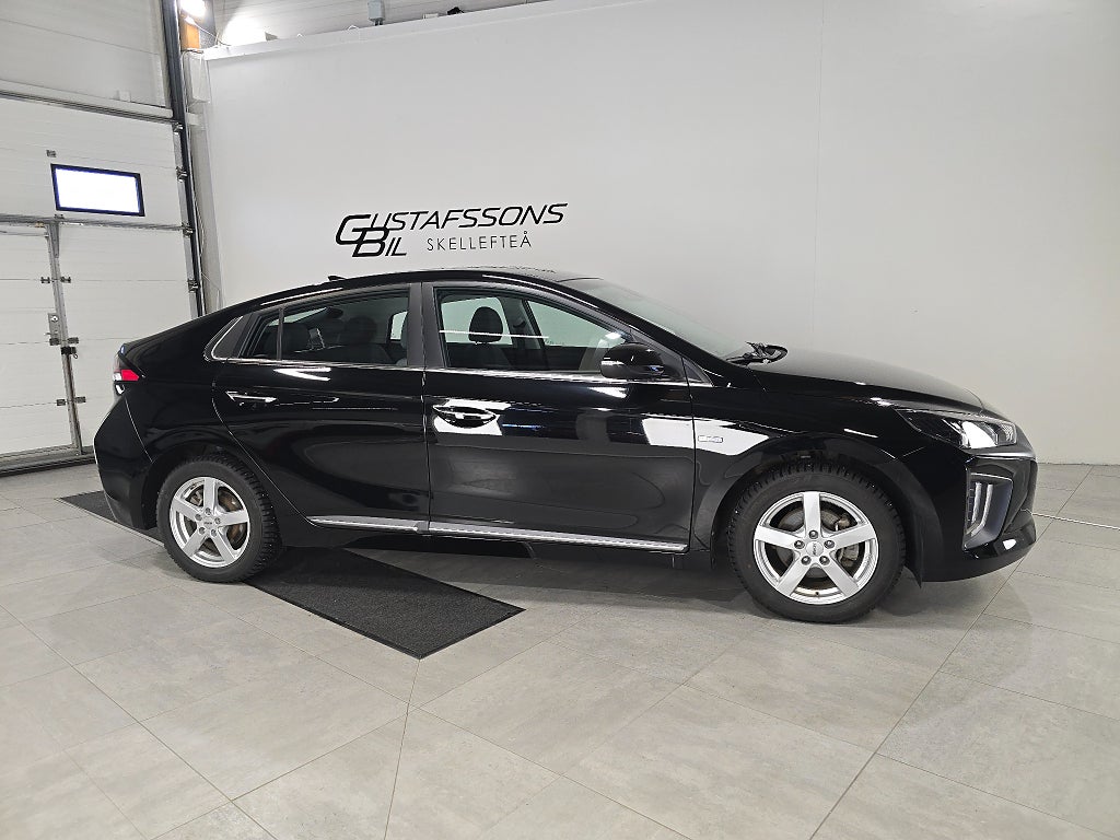 Hyundai IONIQ Premium Electric 38.3 kWh | Vinterhjul ingår