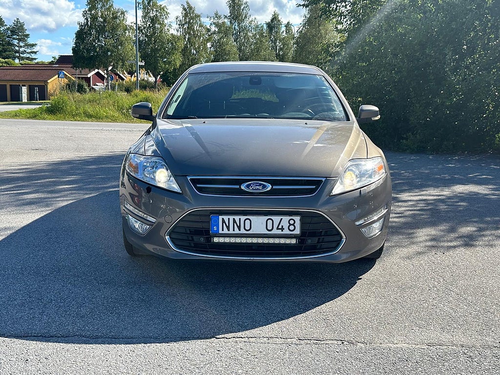 Ford Mondeo Kombi 2.0 TDCi Powershift Business Euro 5