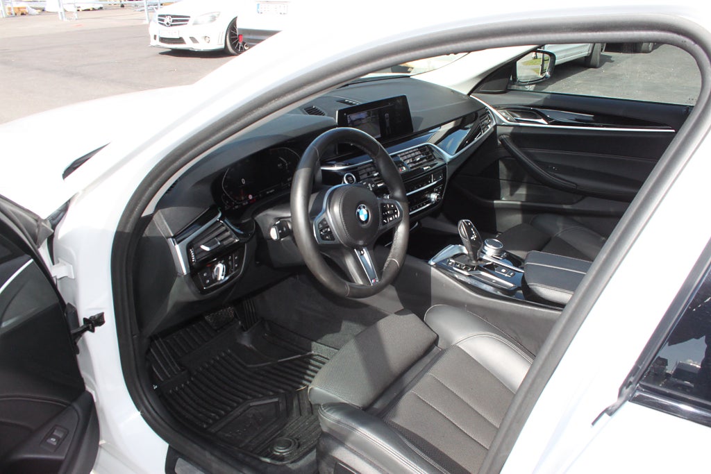 BMW 520d xDrive Touring Steptronic Sport line Euro 6, bild 4
