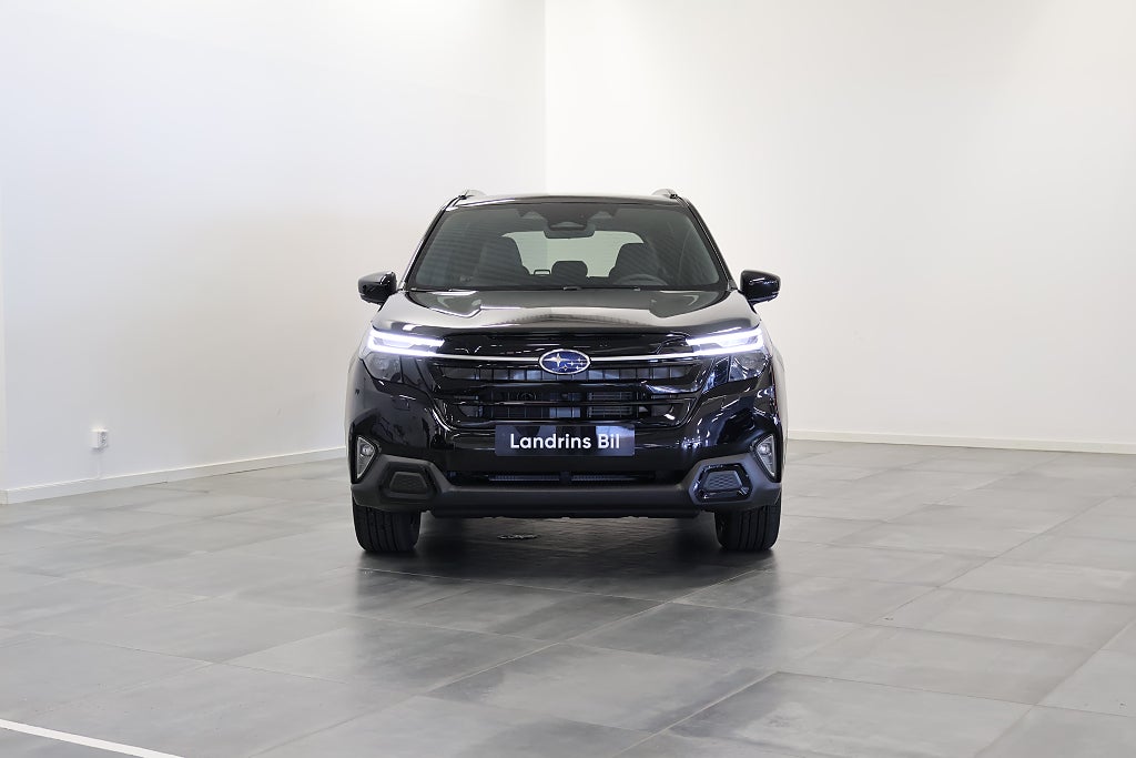 Subaru Forester e-Boxer Limited 360kamera Dragkrok Vinterhjul