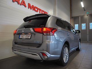 SUV Mitsubishi Outlander 7 av 20