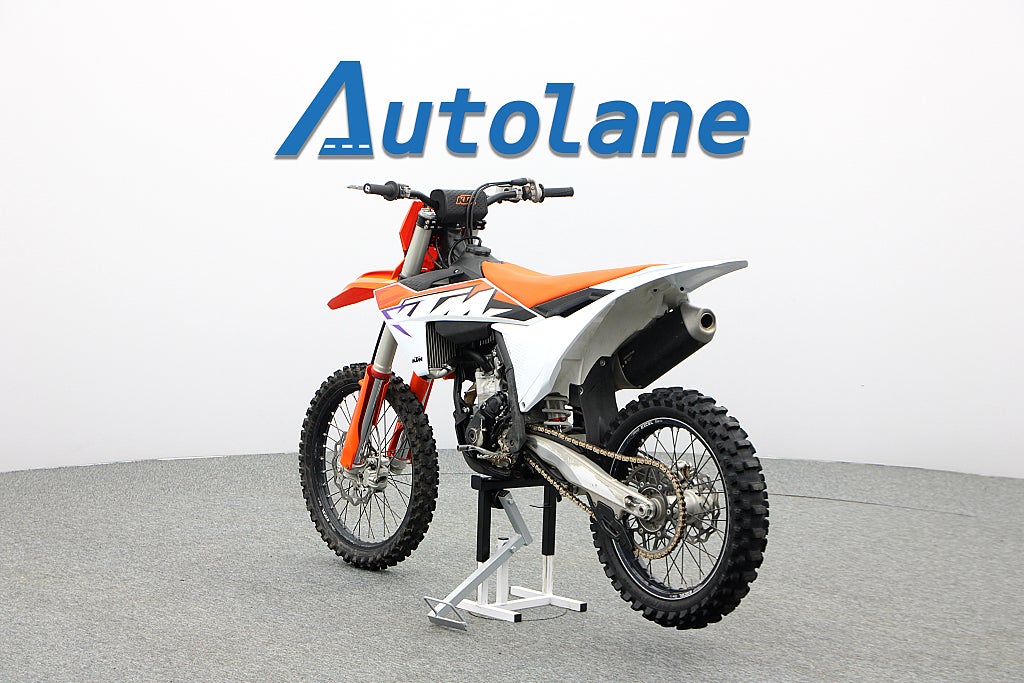 KTM 250 SX-F *Gångtid 82h ( Timräknare ) El-start