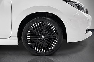 Halvkombi Nissan Leaf 6 av 23