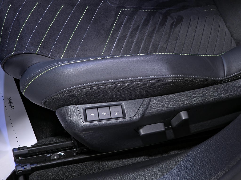 Bild på Peugeot 2008 GT 130hk Öppningsbar Panorama glastak 