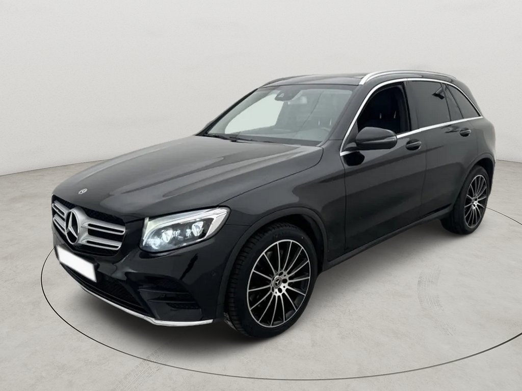 Mercedes-Benz GLC 220 d 4-M Pano Burm Kamera AMG Moms / Vat