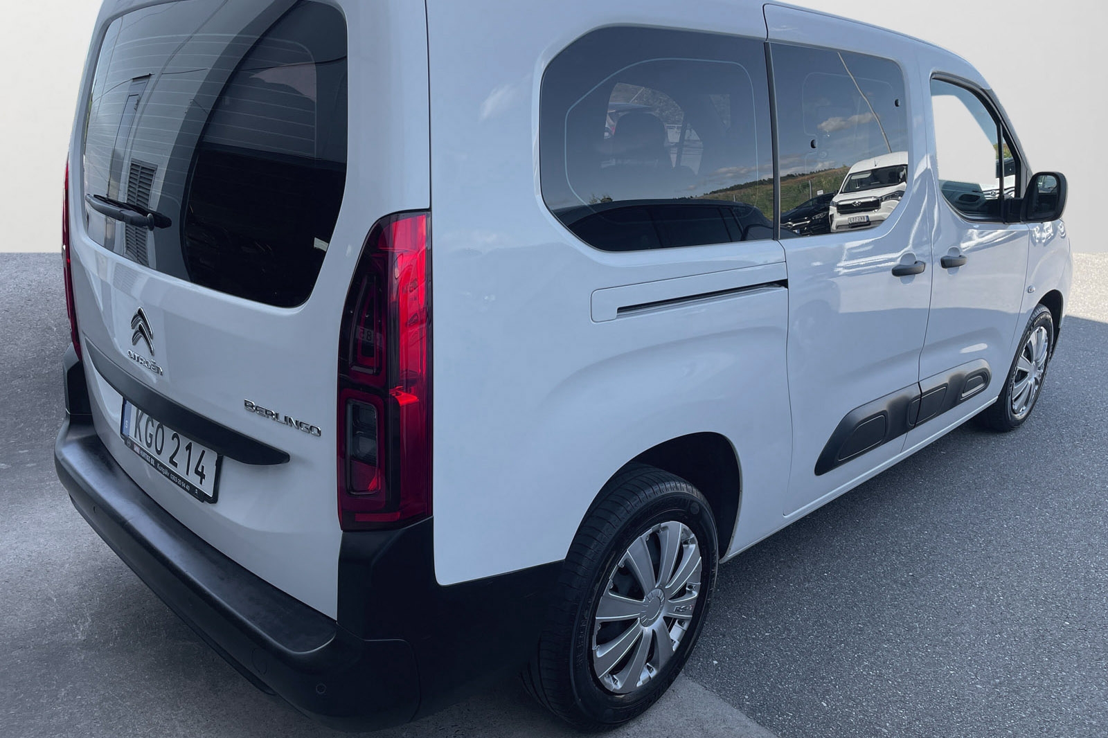 Citroen Berlingo Long 1.2 PureTech 110 2020, kuva 7/39