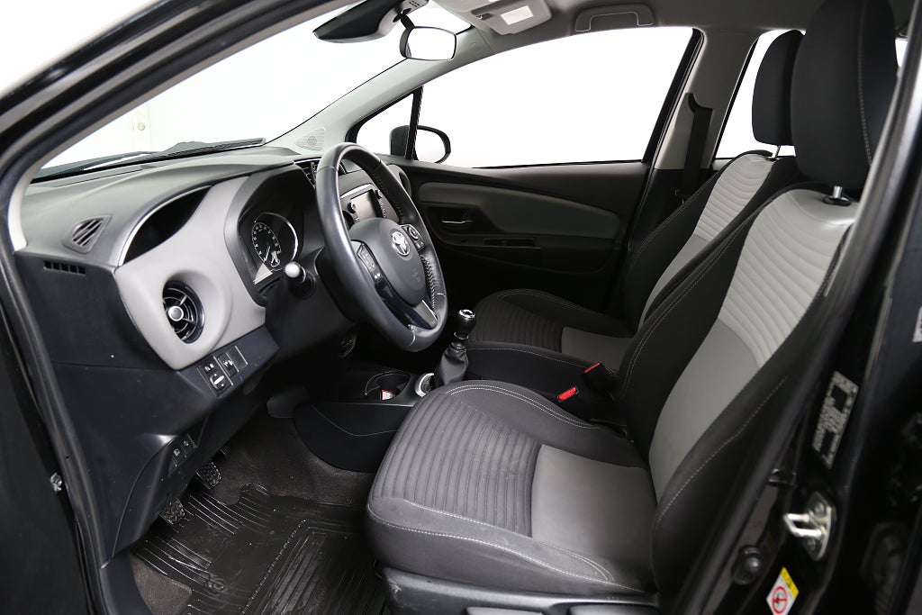 Toyota Yaris 1,5 VVT-iE Active 5-dörrar Bluetooth Kamera 2017