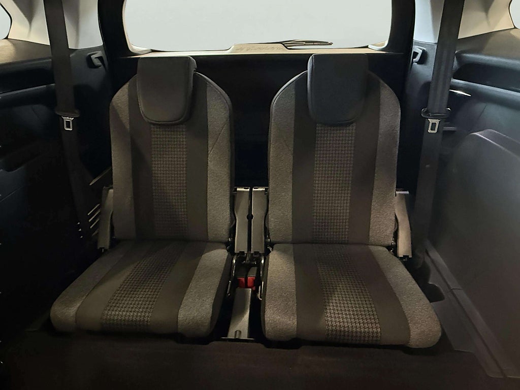 Peugeot 5008 1.2 PureTech 130 7 Sits Drag Värmare 2 Ägare - miniatyr 16