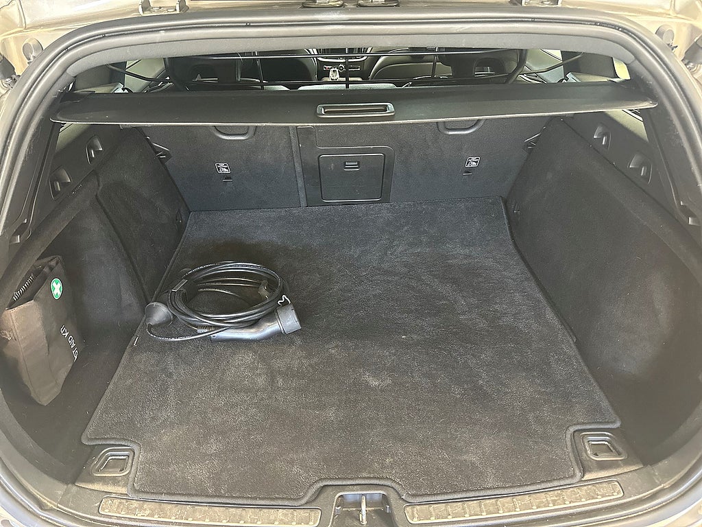 Volvo V60 T8 Twin Engine AWD/INSCRIPTION/360/DRAG/NAV/ORREFORS