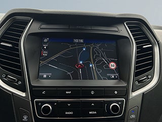 Hyundai Santa Fe 2.2 CRDi 4WD Drag/360/Adap Fart/Navi/Rattvärm/SoV-Däck – bild 15