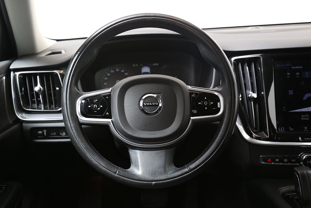 Volvo V60 Recharge T6 340hk Inscription Exp AWD H/K Drag Leasbar 2021