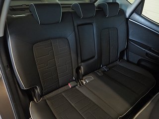 Minibuss Kia Venga 15 av 28