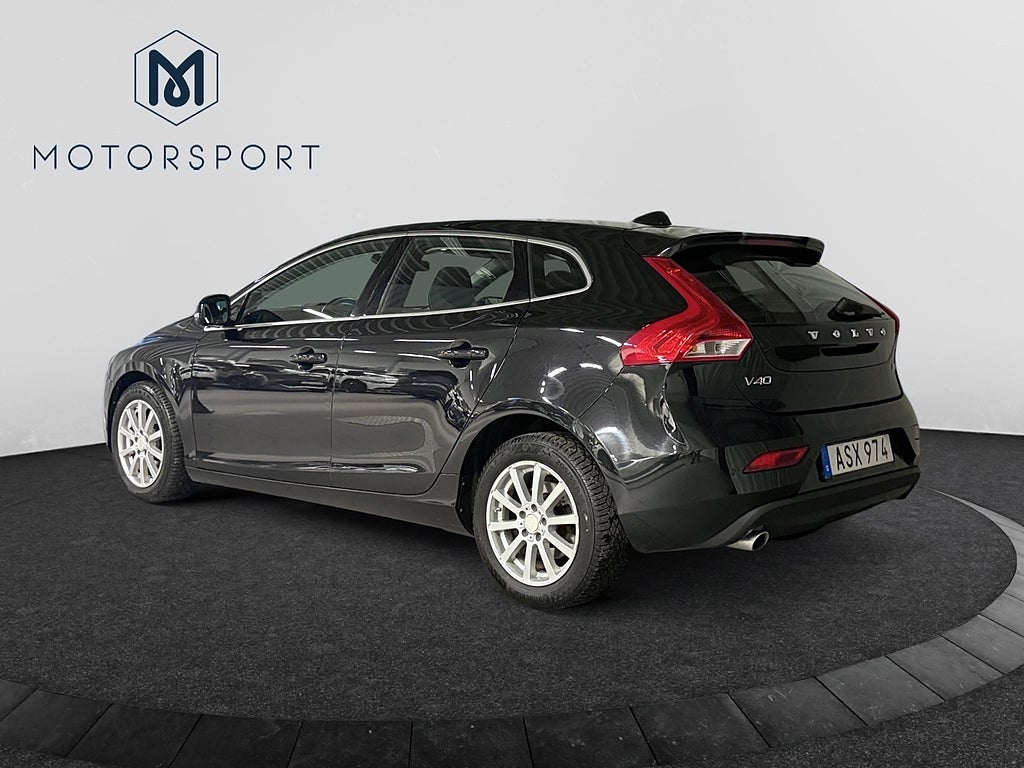 Volvo V40 D3 Momentum Pro Värmare Navi P-sensorer Bluetooth bild 5