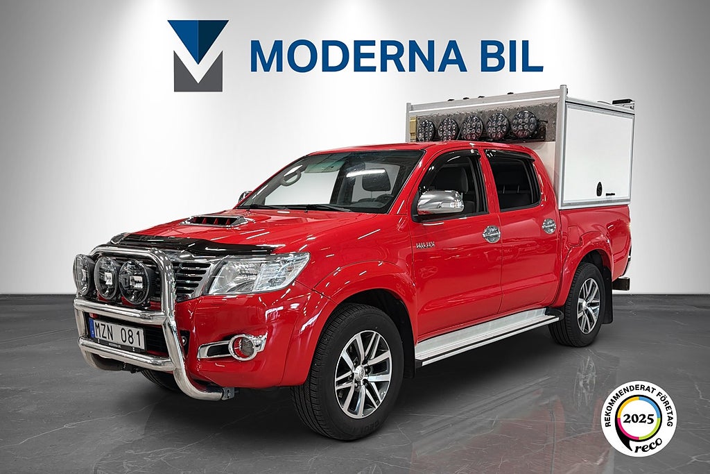 Toyota Hilux 3.0 D-4D 171hk 4x4 Automat Kåpa M-värm Extraljus Drag