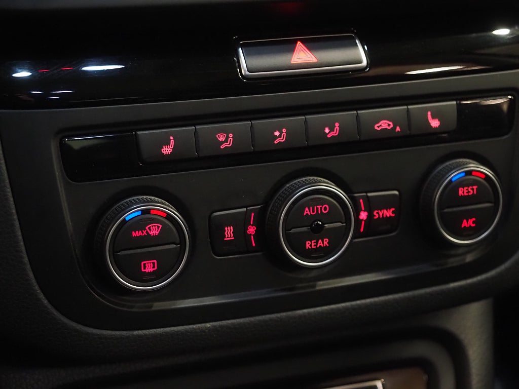 Volkswagen Sharan 7-sits 2.0 TDI 4Motion 177hk GT Premium Drag Kamera D-Vär 2019