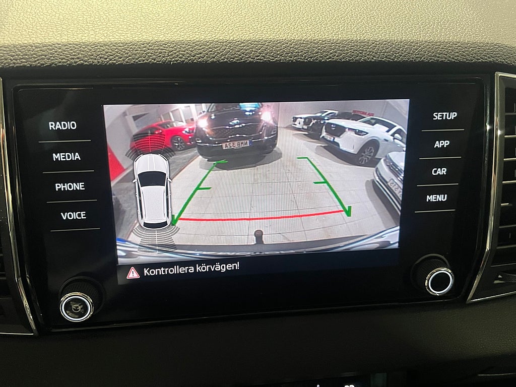 Skoda Karoq 1.0 TSI 115hk Ambition| Dragkrok | Backkamera | 2020