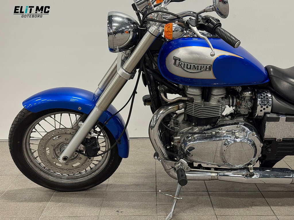 Triumph Bonneville 2004 - miniatyr 12