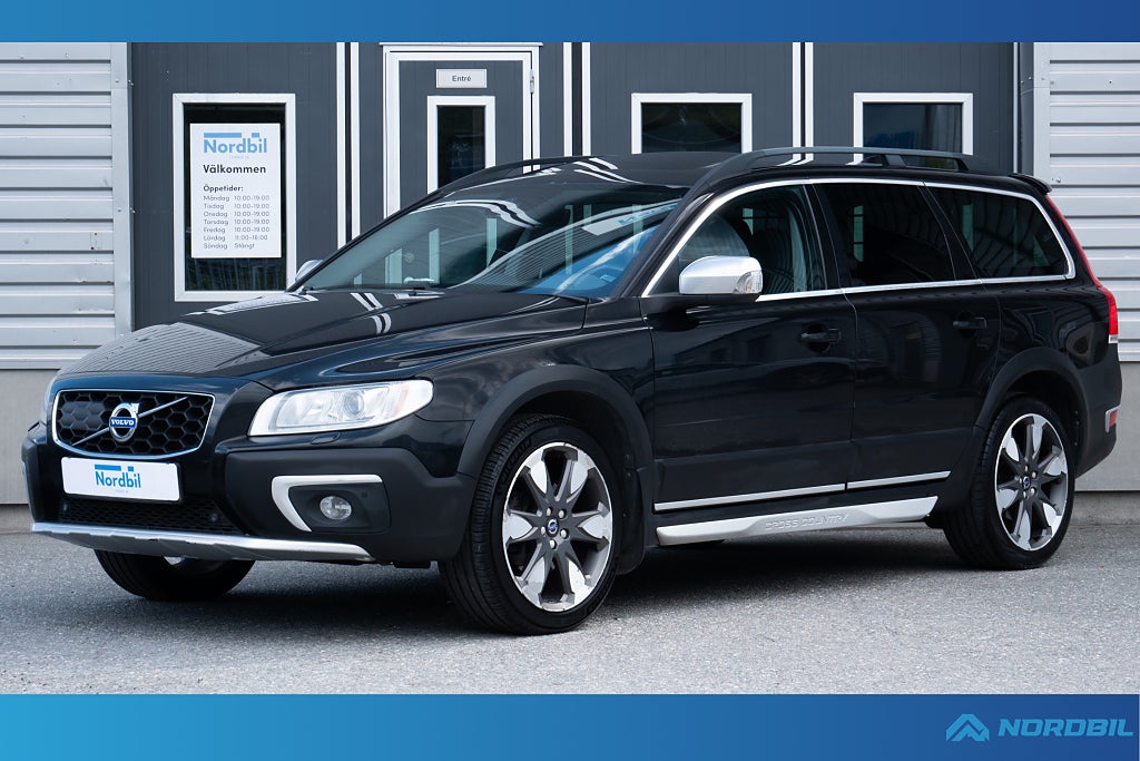 Volvo XC70 D4 AWD Classic Summum Backkamera Harman Kardon Taklucka