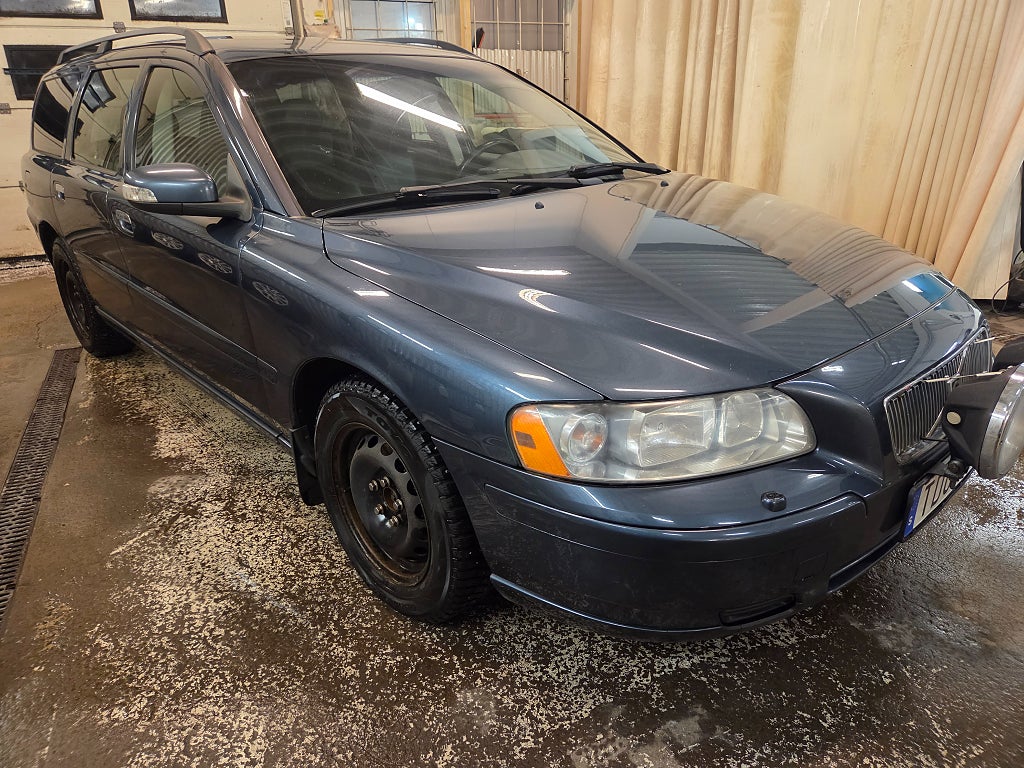 Volvo V70 2.4 Classic, Kinetic Euro 4 Få ägare