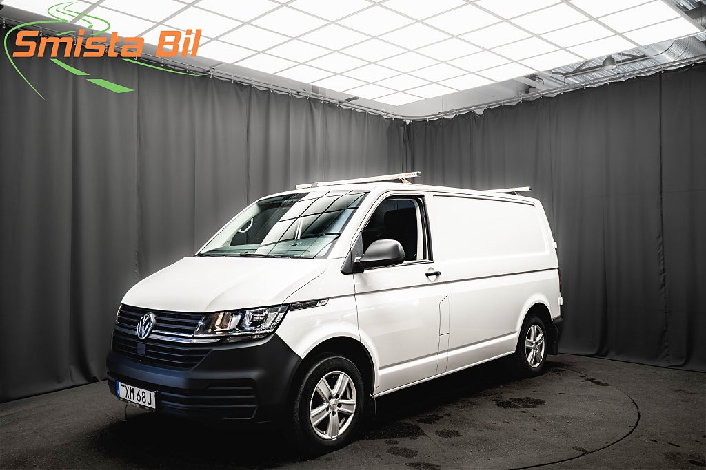 Volkswagen Transporter T30 TDI INREDNING D-VÄRMARE DRAG CARPLAY MOMS 