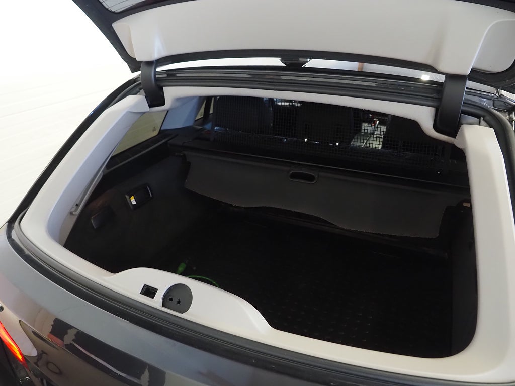 BMW 520d xDrive Touring Aut Navi Pro Kamera Drag M-Värm Läder 2017