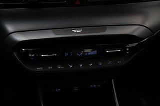 Halvkombi Hyundai i20 18 av 25