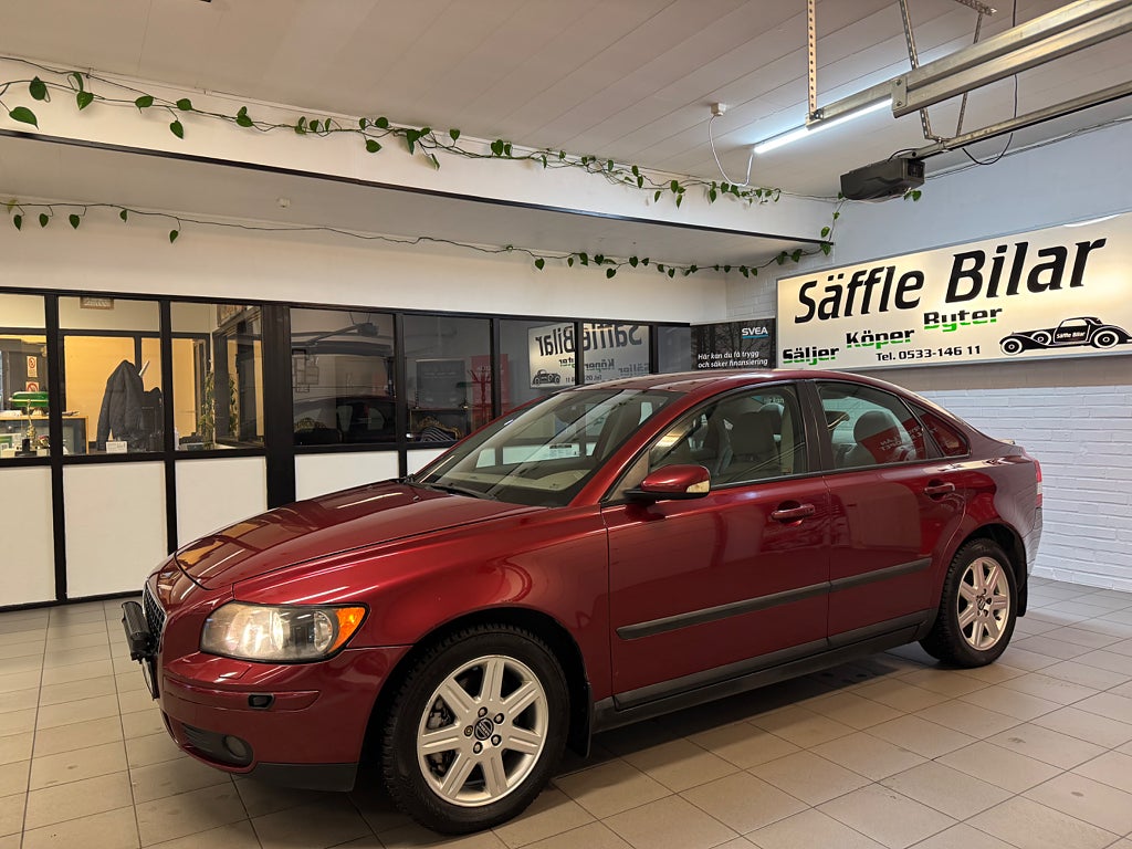 Volvo S40 T5 220hk |Dragkrok|Värmare|Nyservad|Euro 4!