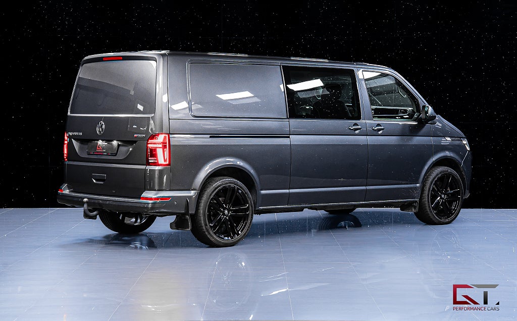 Volkswagen Transporter Kombi T32 TDI 4Motion MOMS Värmare Drag ACC Kamera 2