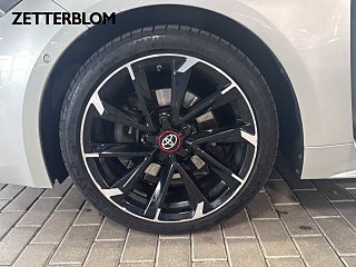 Halvkombi Toyota Corolla 13 av 14