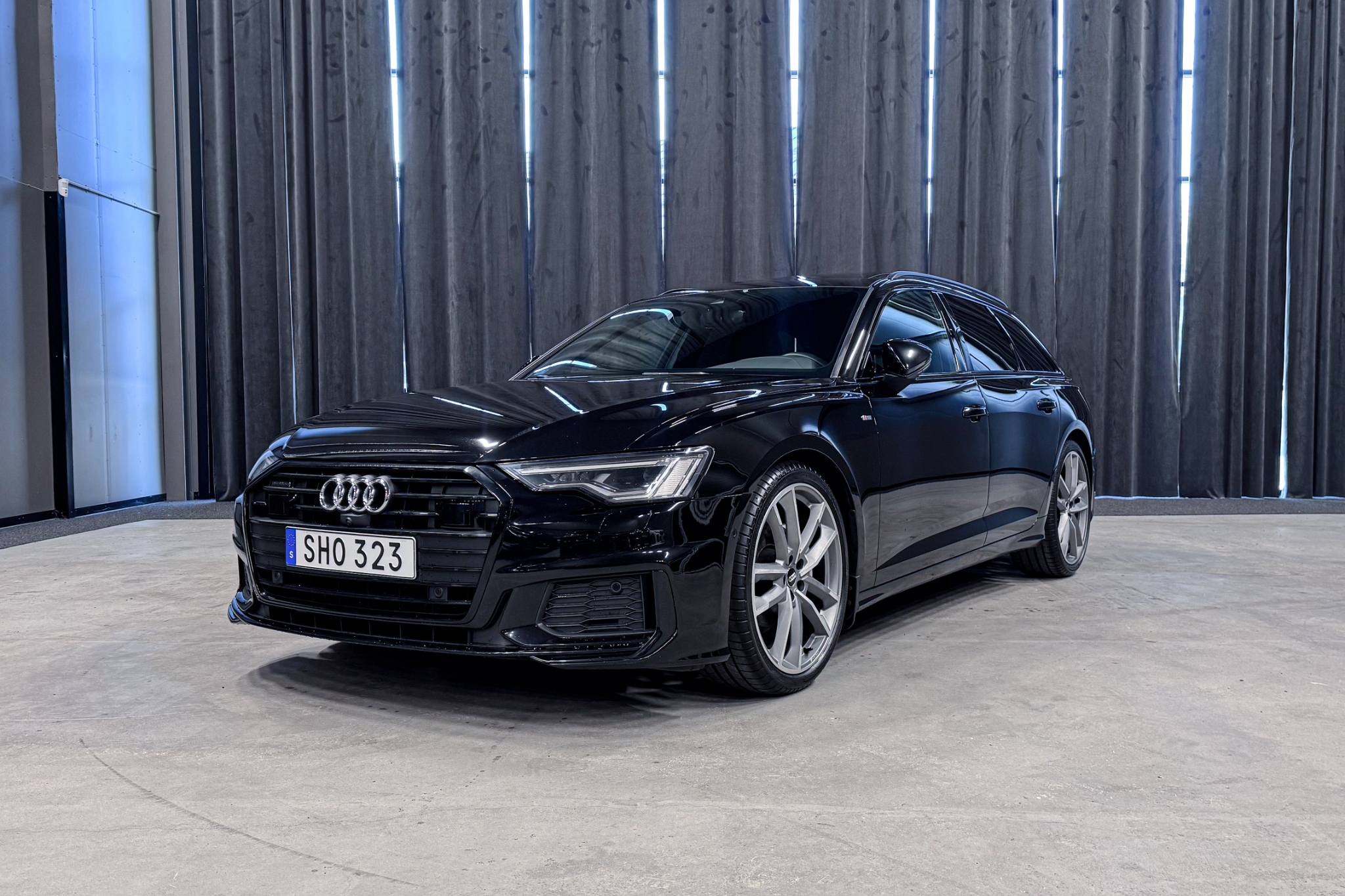 Audi A6 Avant 40 TDI Q 2021, bild 2/51
