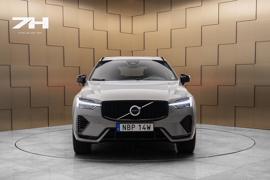 Volvo XC60 T6 Plug-In AWD 350hk Plus Dark Edition  / Dragkrok