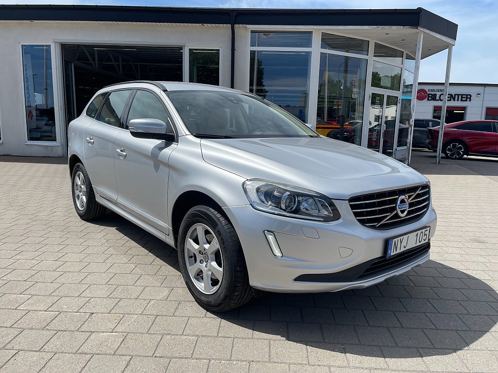 Volvo XC60 D3 Momentum 136 hk dragkrok, NY KAMREM