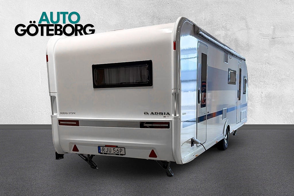 Adria Adora 673 PK Barnkammare dubbeldörr ALDE Dusch Ung Tv Golv värme