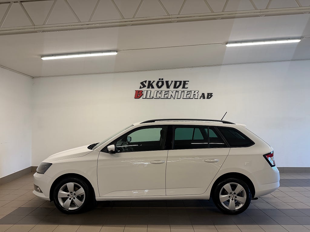 Skoda Fabia Kombi 1.2 TSI Style/Nyservad/Drag/CarPlay/Keyless/Farth