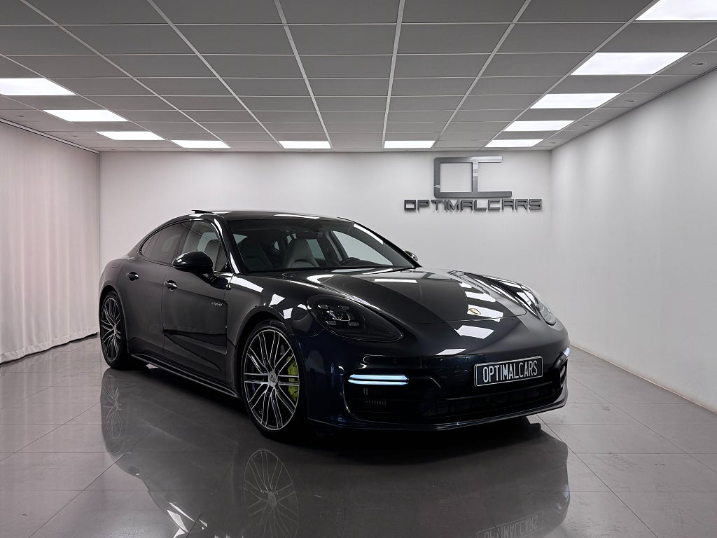 Porsche Panamera 4 E-Hybrid 462HK Panorama Sport-Design Svensksåld