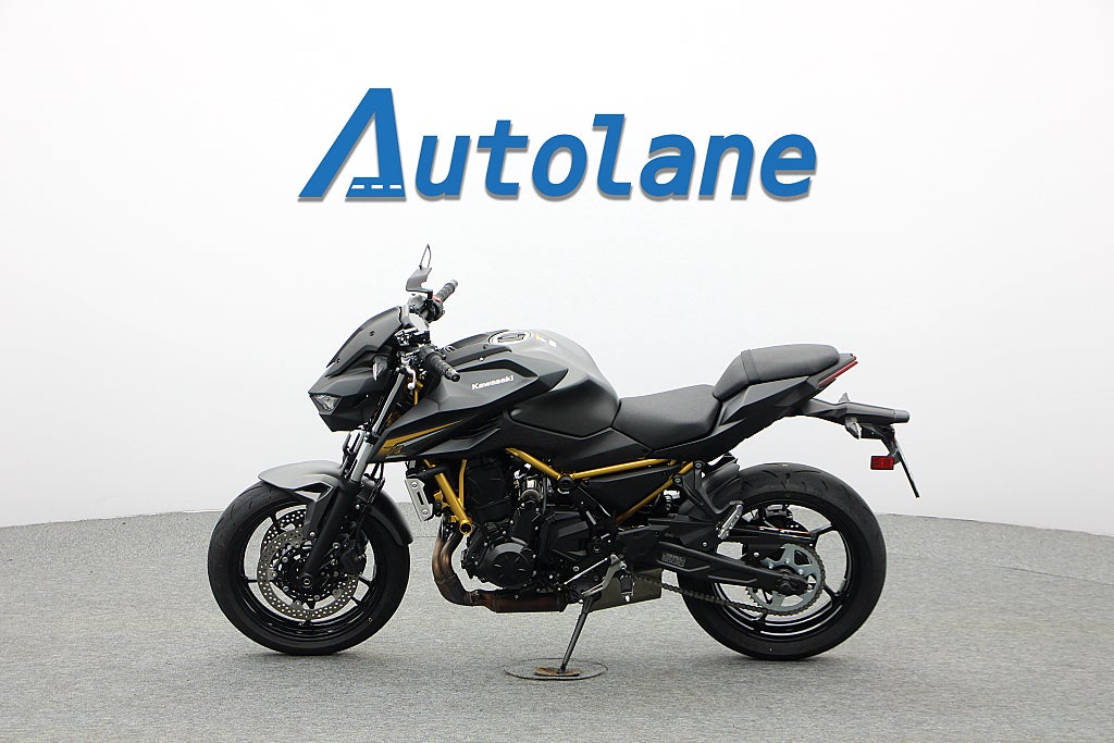 Kawasaki NINJA Z650* Traction control ABS Bluetooth