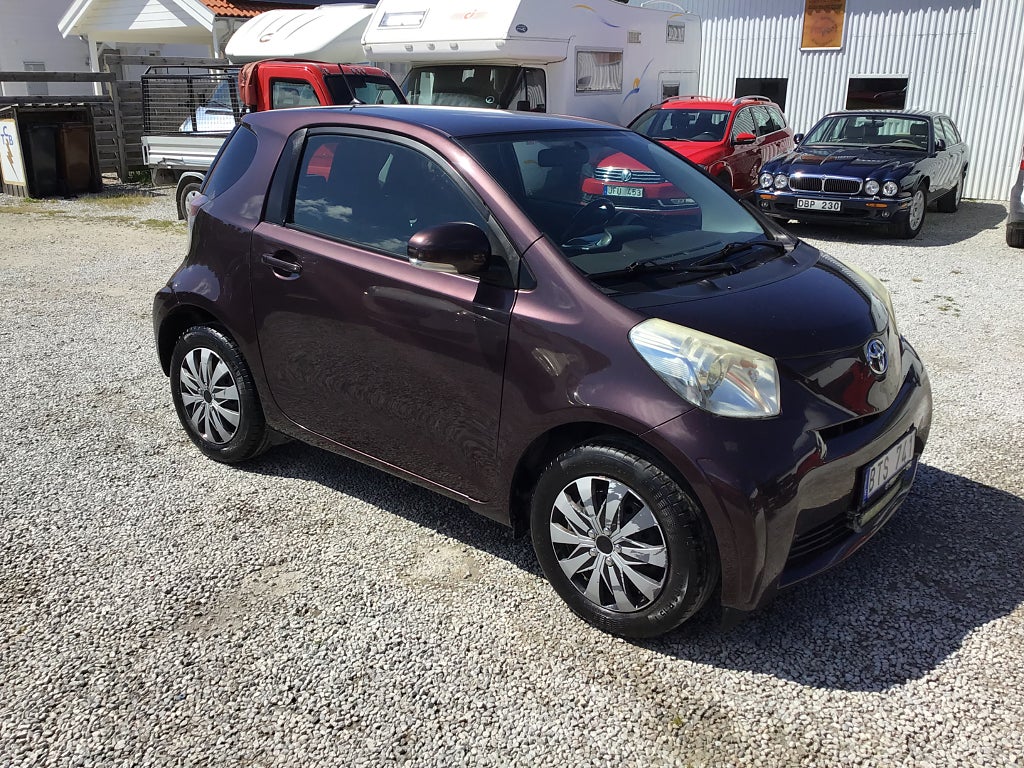Toyota iQ 1.0 VVT-i Euro 4