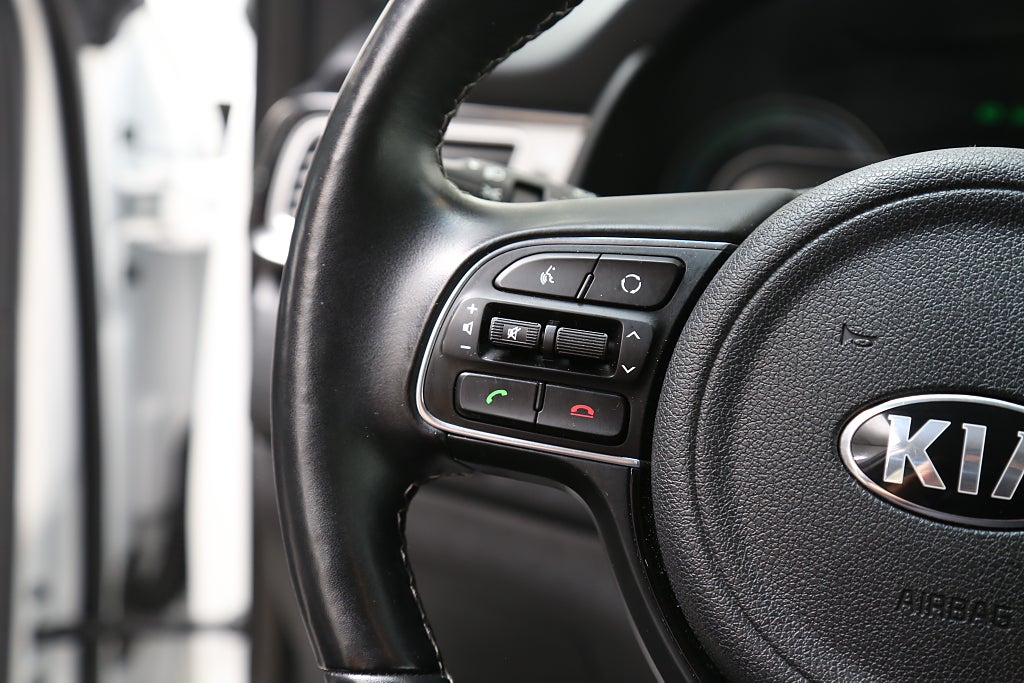 Kia Niro Hybrid 141hk Advance Plus Aut Motorv Dragkrok 2019
