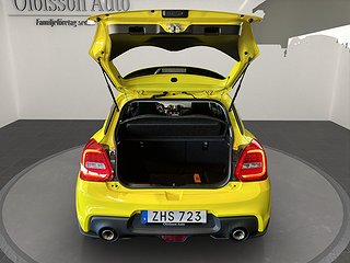 Halvkombi Suzuki Swift 14 av 15