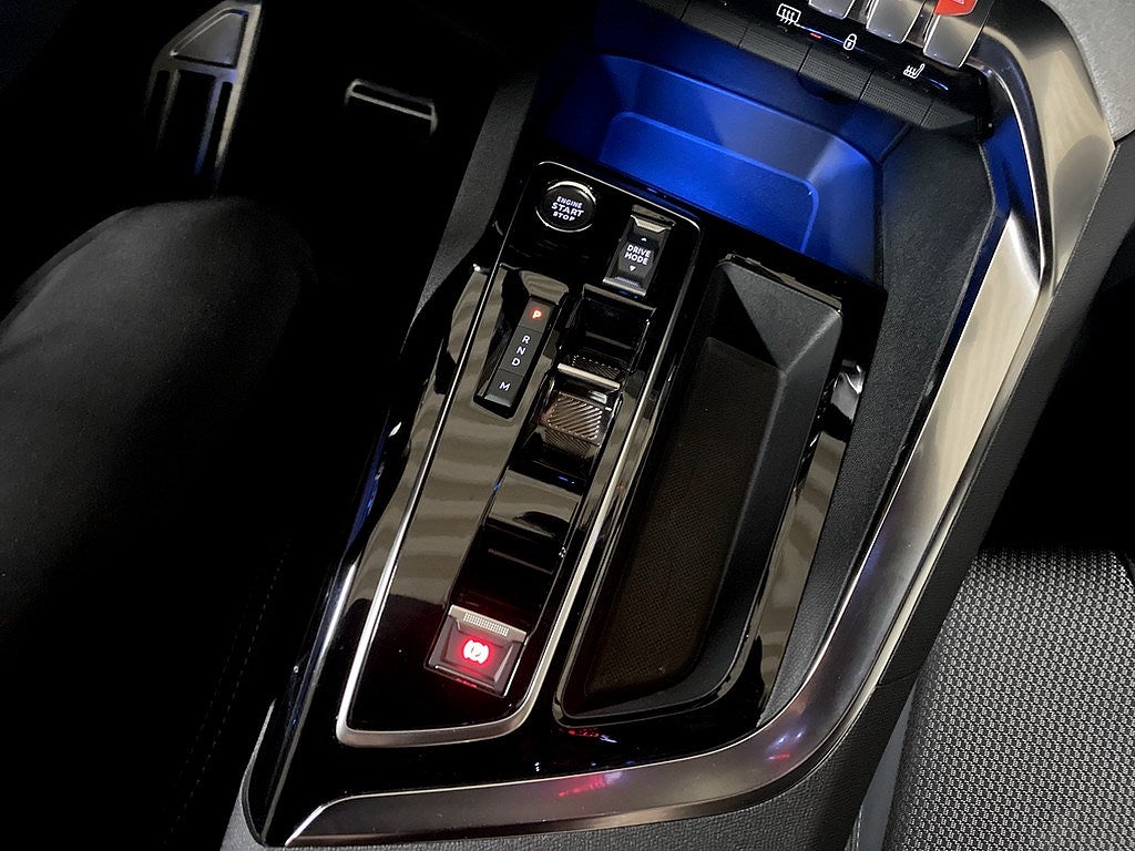 Bild på Peugeot 5008 GT 1.2 PT 130hk Aut - 7-SITS,B-KAMERA,NAV