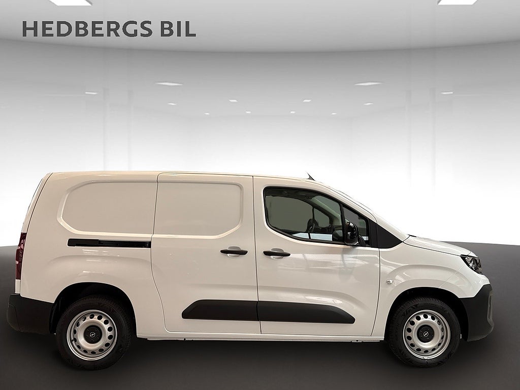Opel Combo  L2 1.5 BlueHDi 130HK AUT thumbnail