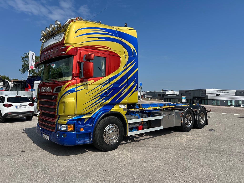 Scania R560 V8 6x4 Tandem, Lastväxlare