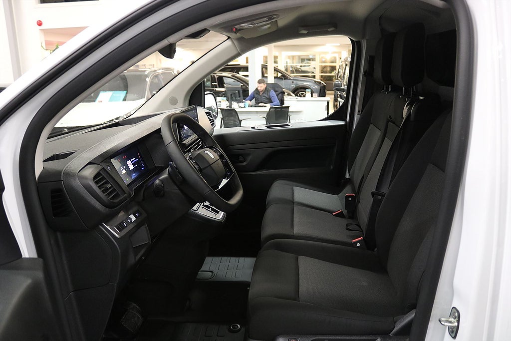 Bild på Peugeot Expert 180hk Aut L2 - DEMO