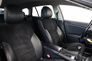 Kombi Toyota Avensis 7 av 19