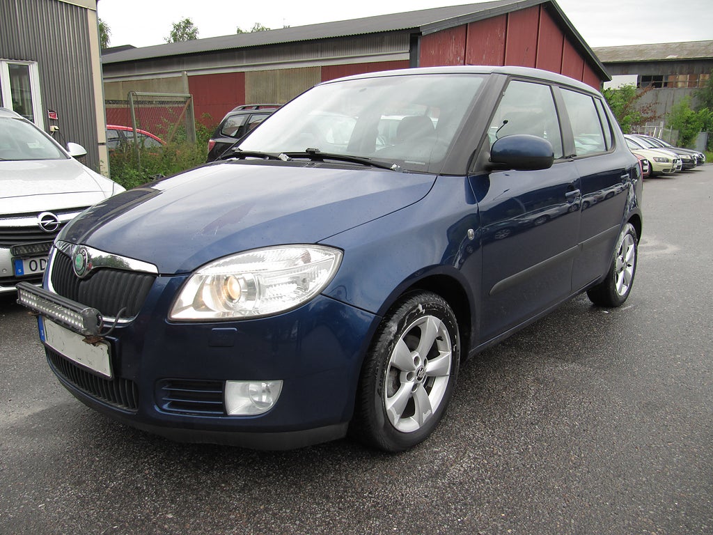 Skoda Fabia 5 Dörr 1.4 TDI NyBesiktad/AC/SoVHjul/MoKVärmare